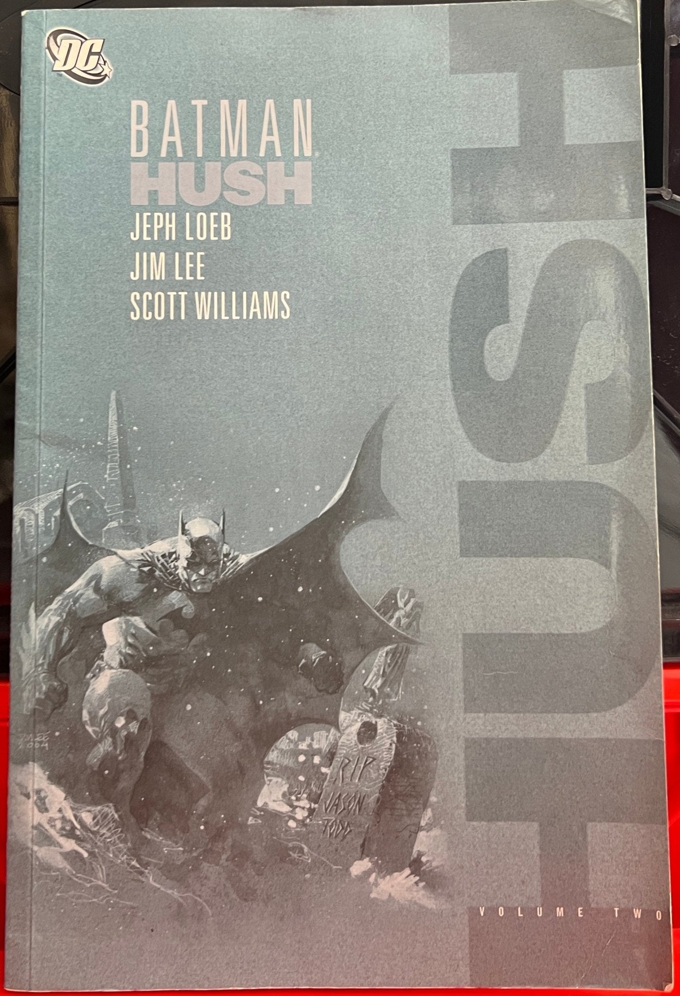 Batman Hush GN - Dark Arts Comics