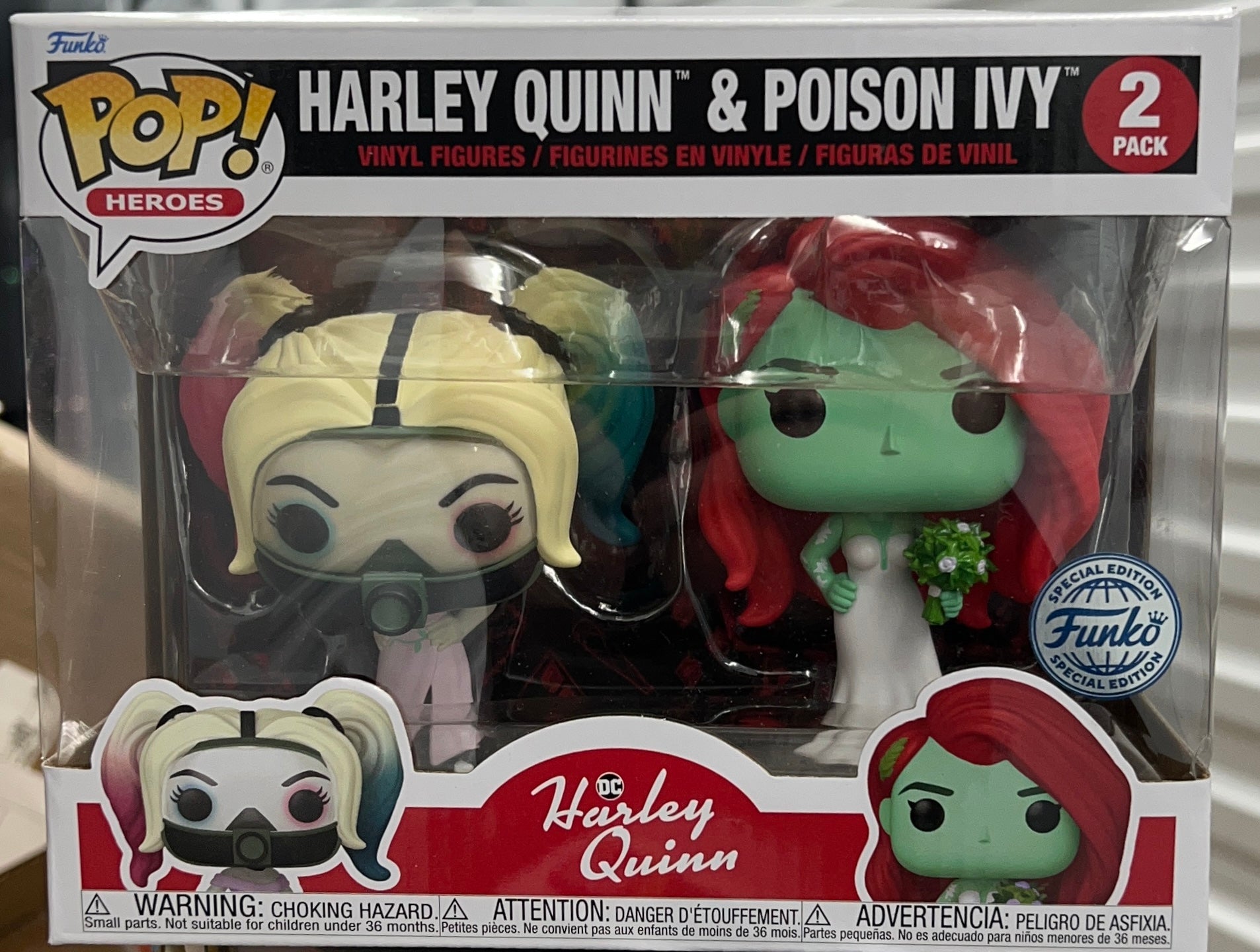 Harley Quinn and Poison Ivy Pop! Vinyl 2 - Pack - EE Exclusive - Dark Arts Comics